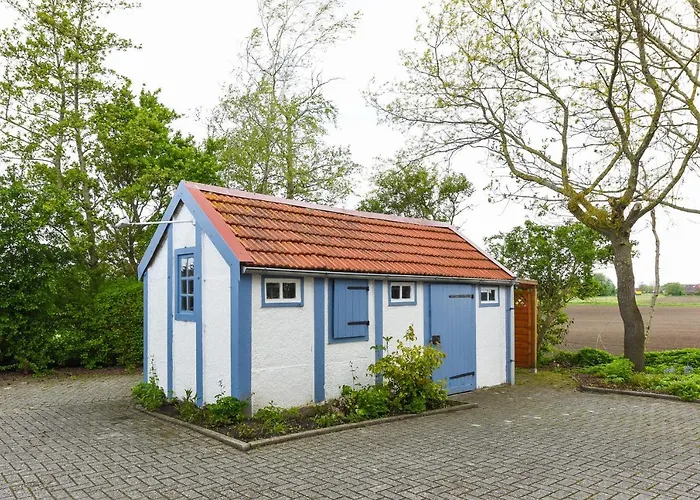 Moewe Im Haus Charlotte كاروليننسيل